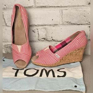 TOMS Red White Stripe Cork Wedge Peep Toe Shoes Women’s Size 8